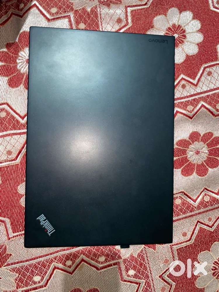 Lenovo X1 carbon. Slim and light weight laptop.