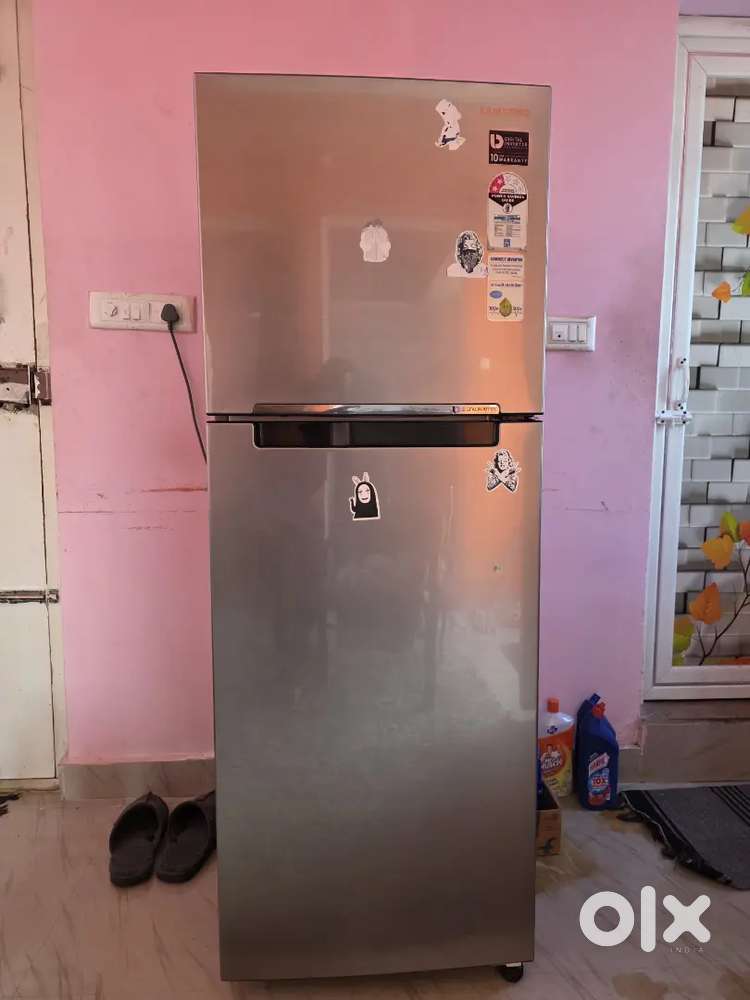 Samsung 253L double door refrigerator. 