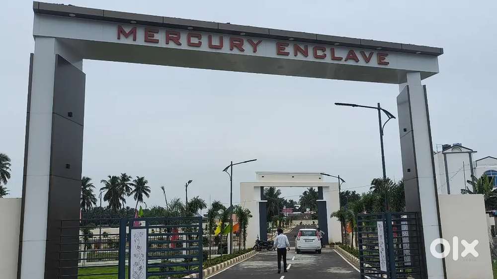 ECR ON ROAD PLOT URGENT SALE