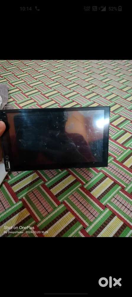 Car music video player