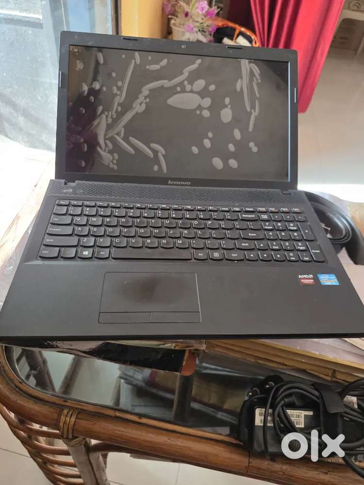 Lenovo G700 laptop