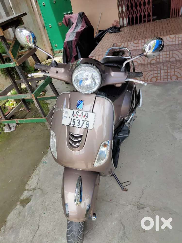 Piaggio vespa 125