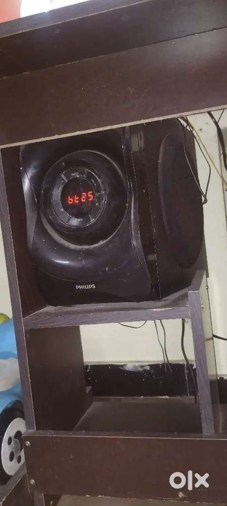 PHILIPS Audio SPA8000B/94 5.1 Channel 120W ( price negotiable)
