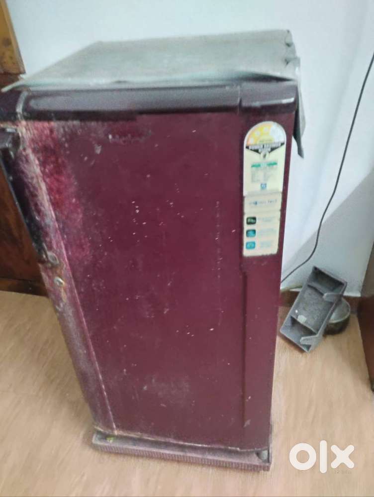 single door fridge  brand haier  , capacity 170 ltr cross