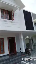 New 4 bhk premium house Elamakkara Bhavans school