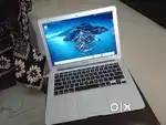 MACBOOK AIR EARLY 2017 IN NICE CONDITION