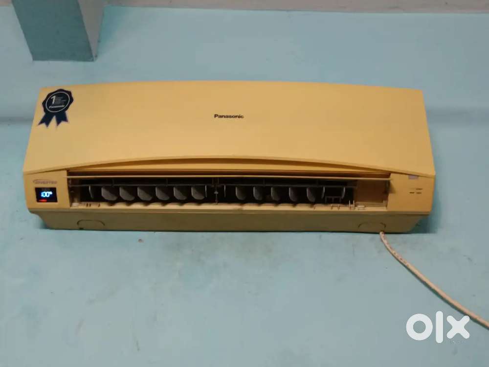 Panasonic 1.5 ton inverter ac fully working condition.