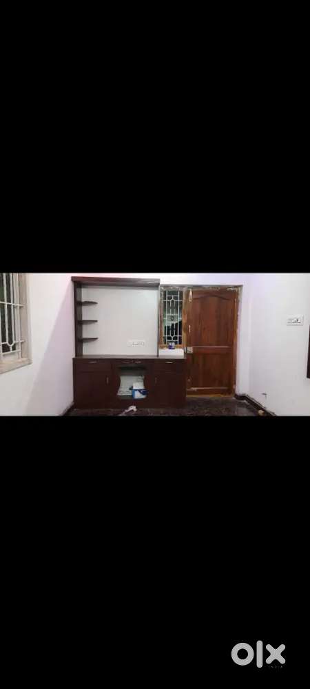 Individual house with car parking