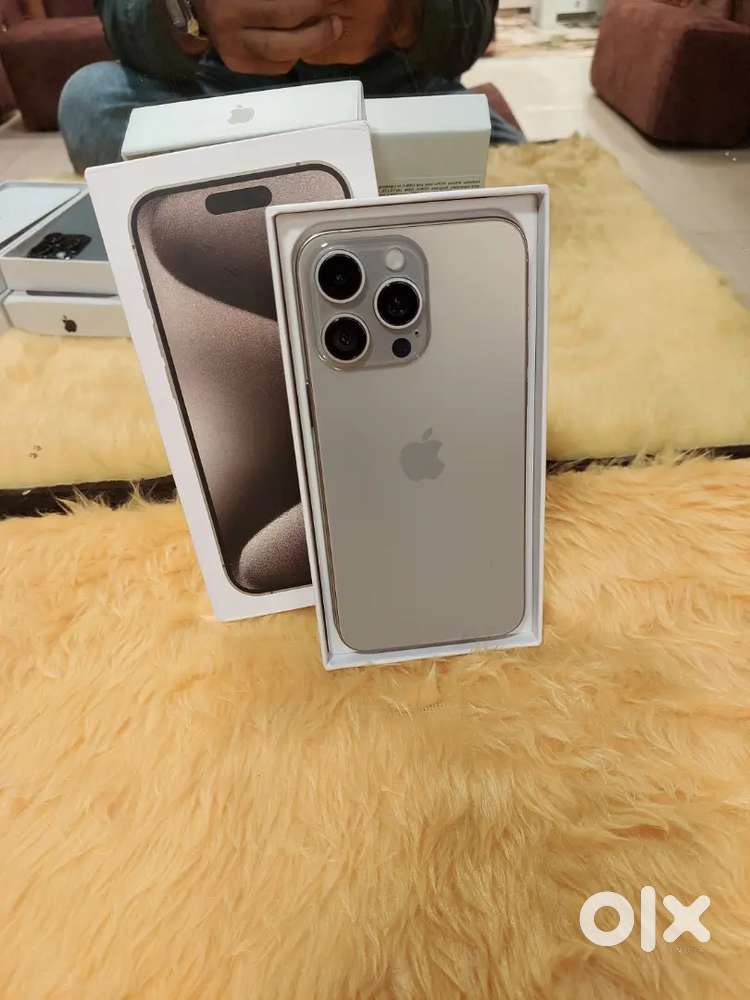 USA IMPORT MOBILE IPHONE 15 PRO REFURBISHED AVAILABLE MULTI COLOUR