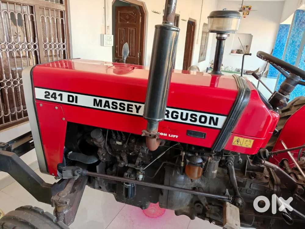 Well maintained, like New condition tractor