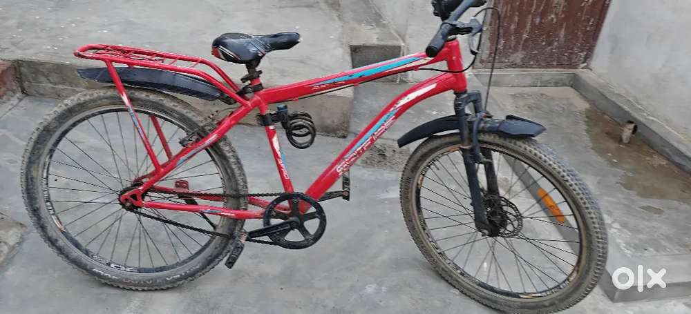 AFRO BICYCLE AND ONE LOCK FREE