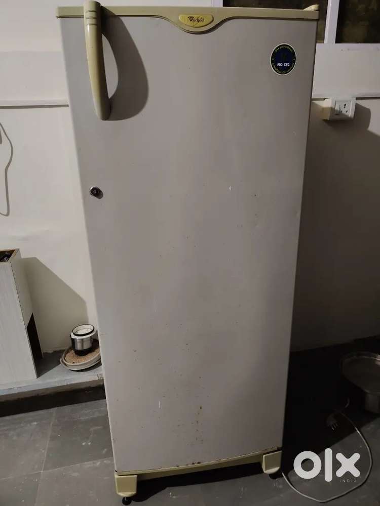 Branded Whirlpool working refrigerator