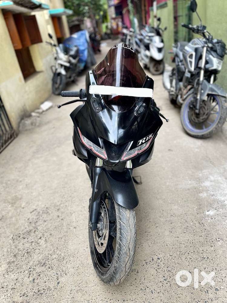 R15 v3 black mat