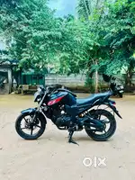 YAMAHA FZ V1
