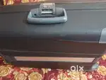 Samsonite trolley bag used only one time looks like fresh piece