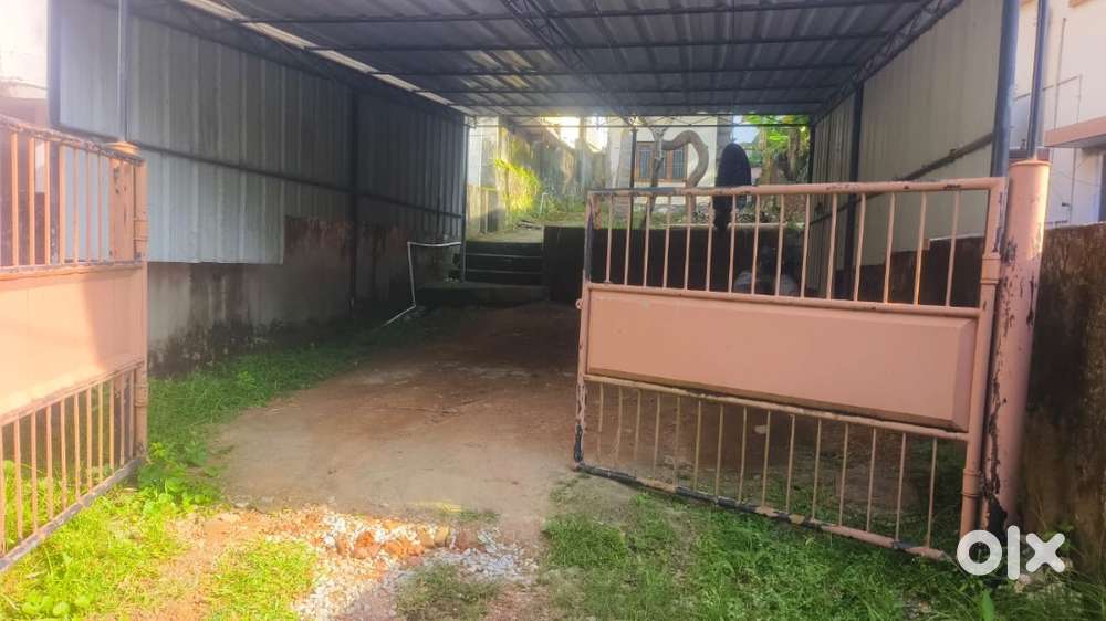 5.3 cents land at pattom super prime location