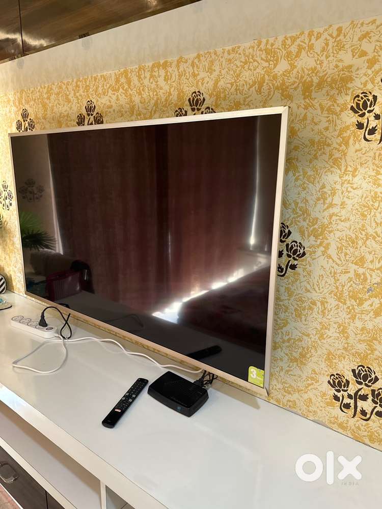 TCL 55 inch Smart Led TV with wifi connectivity