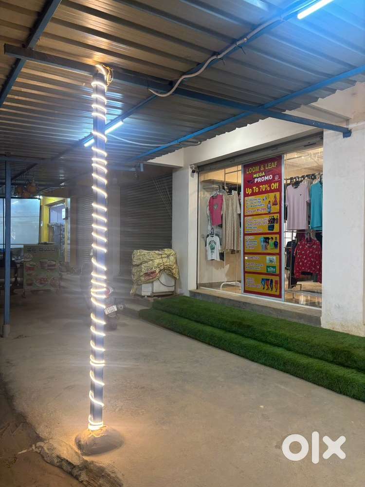 Space sharing for Bunk shops,Juice or Tea shops
