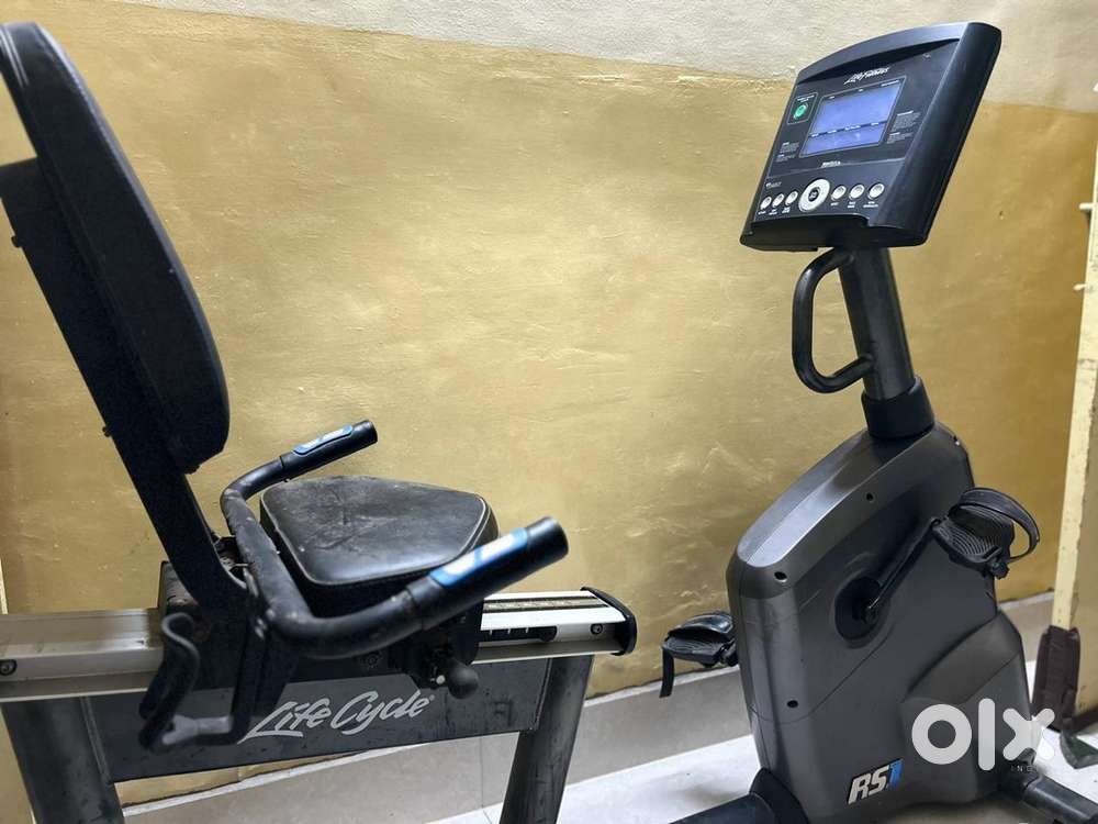 Recumbent cycle gym use
