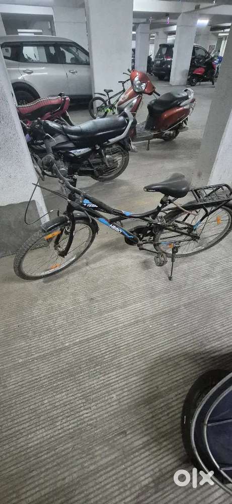 Its an hero non-geared cycle