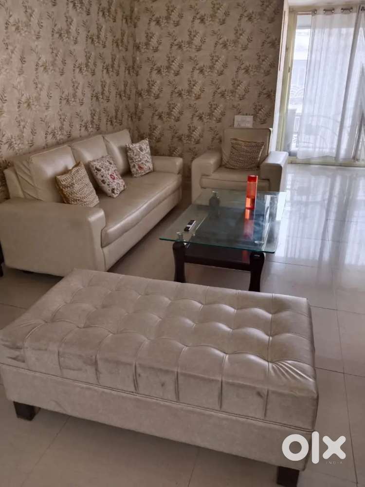 fully furnished flat available for rent