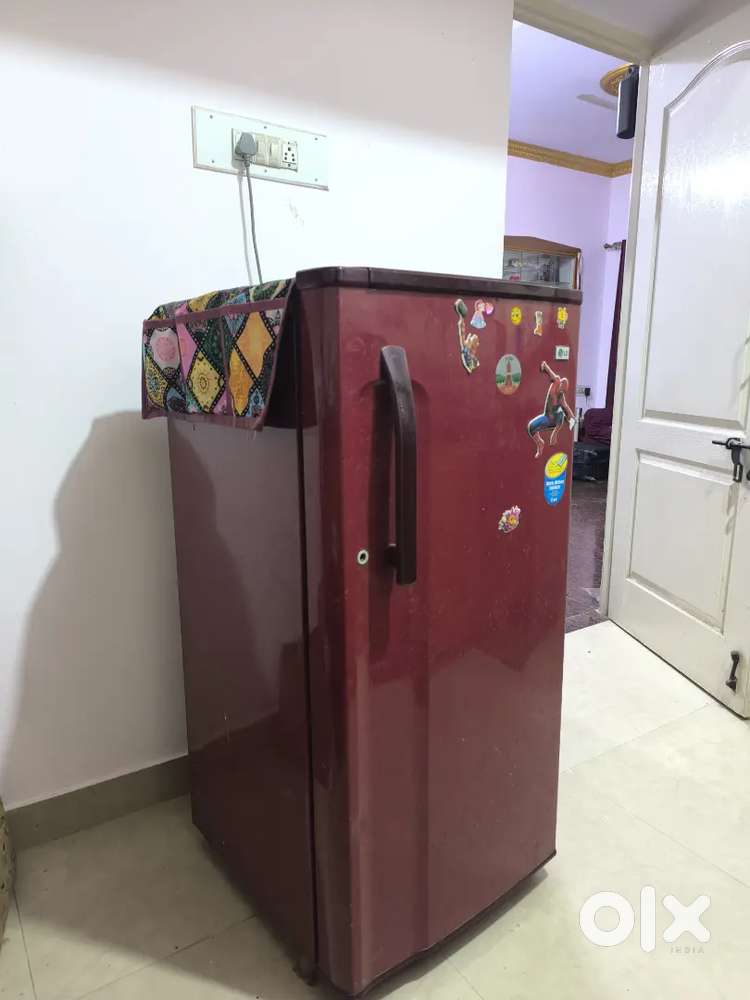 Refrigerator (fridge ) for sale