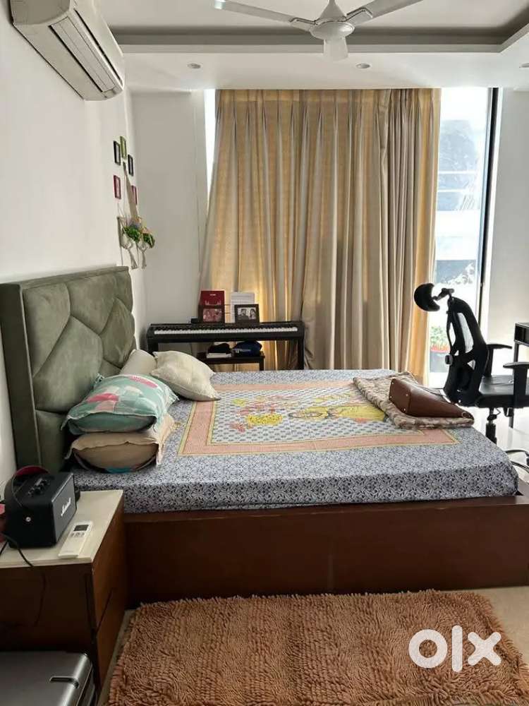 1 BHK furnished flat available