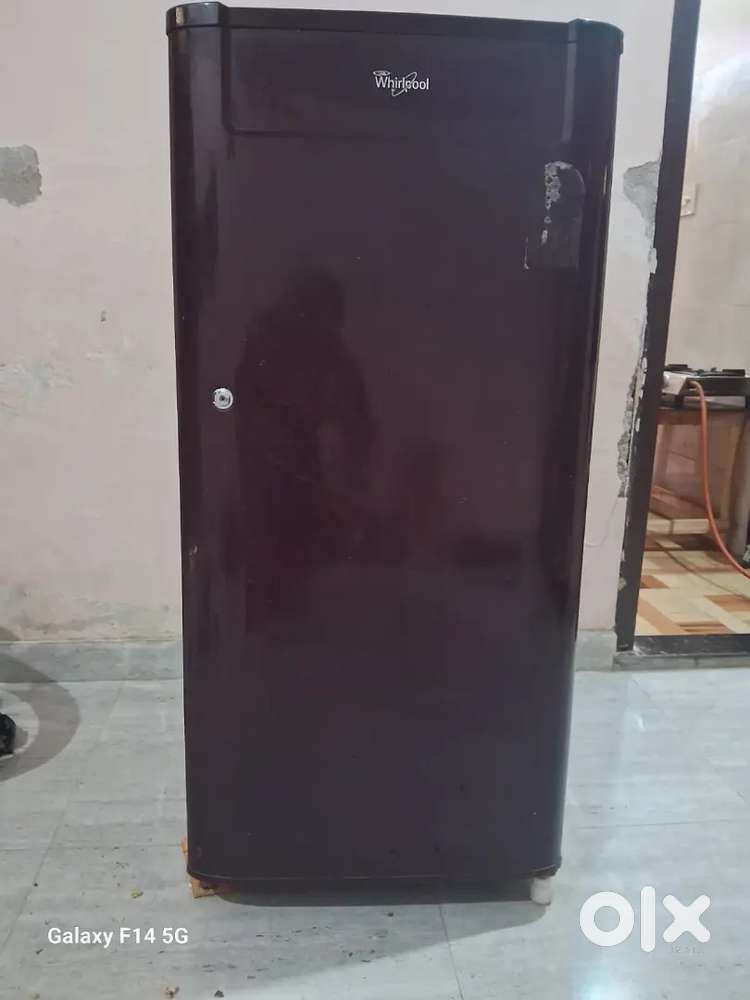 Whirlpool single door fridge in good condition