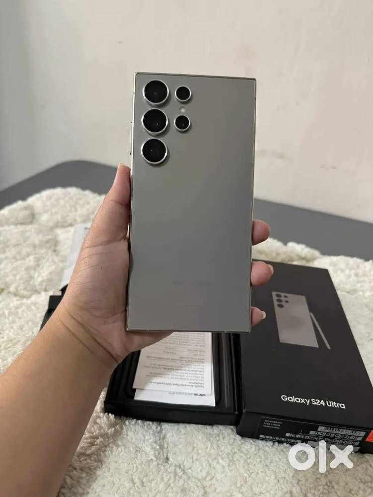 Sumsung glaxy s 24 ultra with emi all accessories available