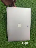 MacBook Air i5 processor Model 2017  New apple