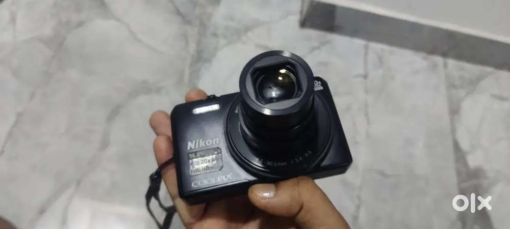 Nikon coolpix S7000 hd image