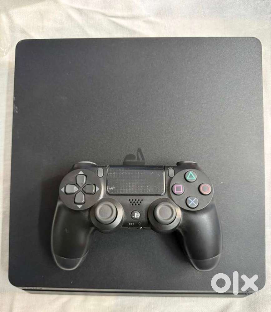 Ps4 Slim, 1Tb With Controller And Cds