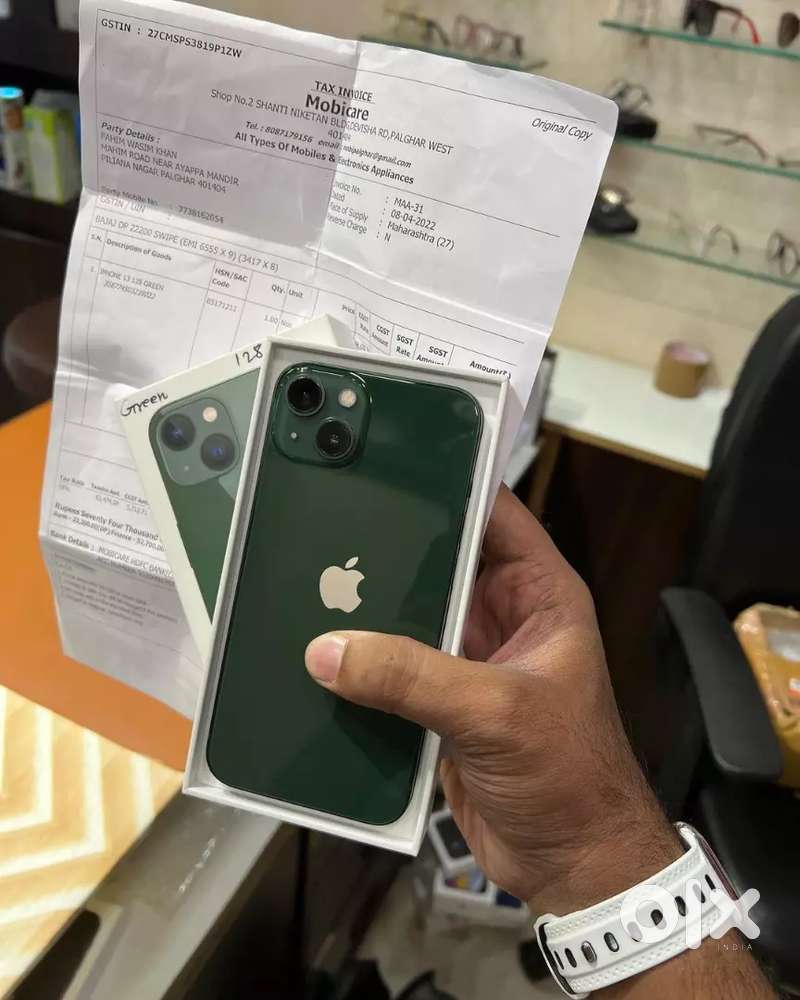 Selling my 6 month used iPhone 13 need urgent money