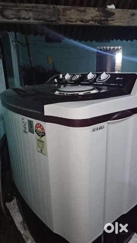 Lg washing  machine  15 month used and 20 washes ised