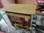 Computer table