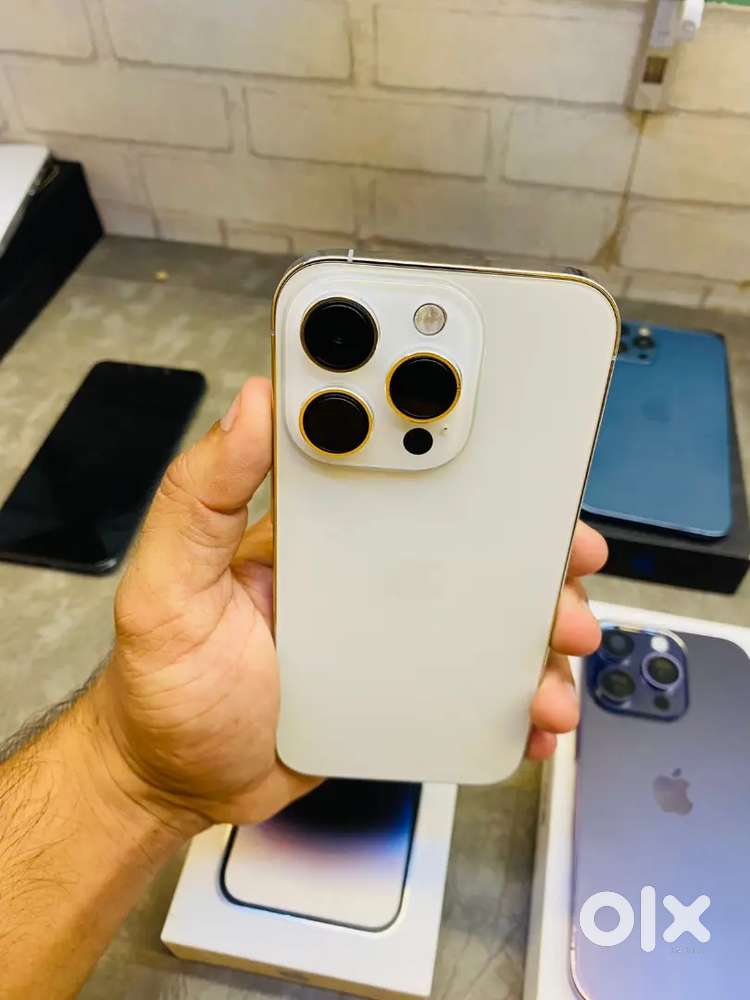 iPhone refurbished available