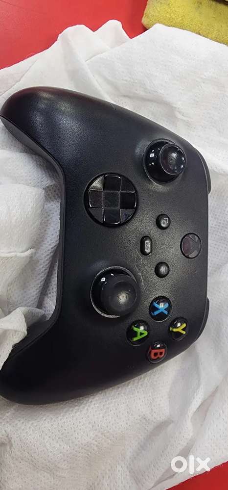 Xbox One Controller  – One Joystick Rubber Missing – Fixed Price