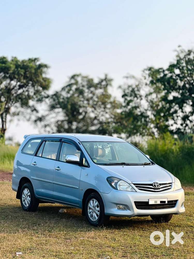 Toyota Innova 2.5 EV MS 7 STR, 2011, Diesel