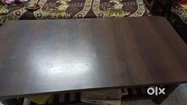 Sofa and center table
