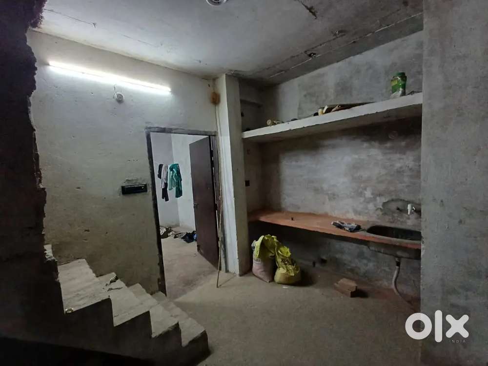 1st floor on rent
