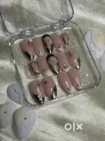 Custom Handmade Press-On Nails  Salon Style at Home
