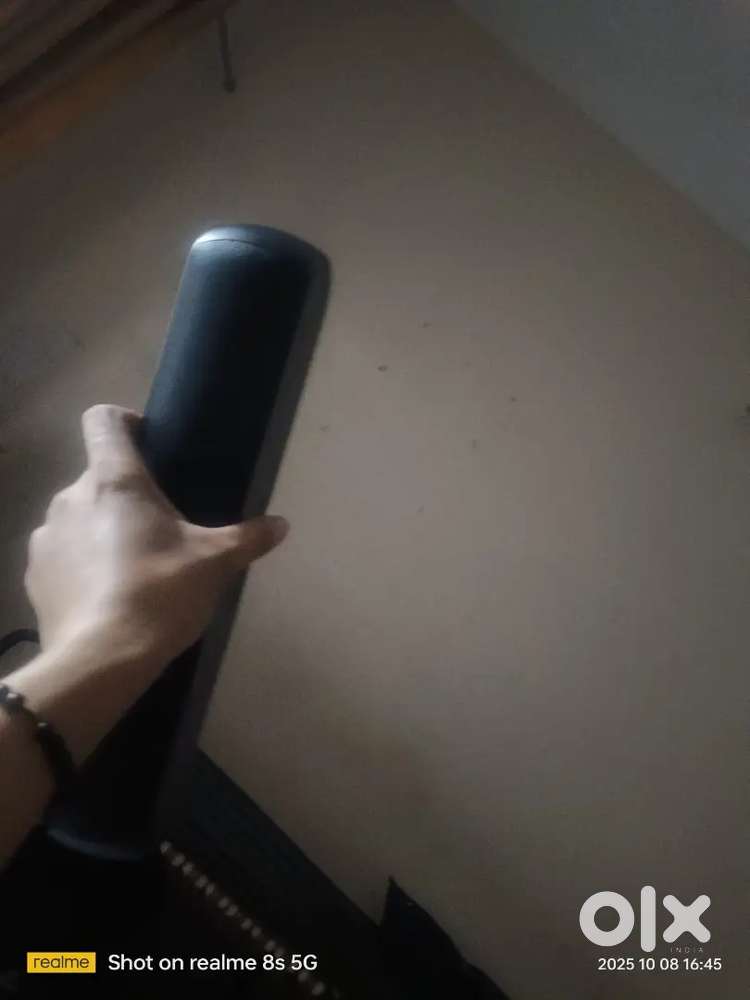 Music party vear speaker