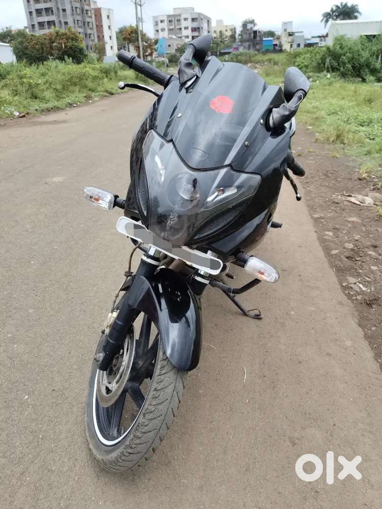 Pulsar 220F