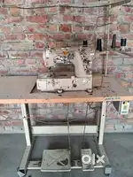Folding knitting machine