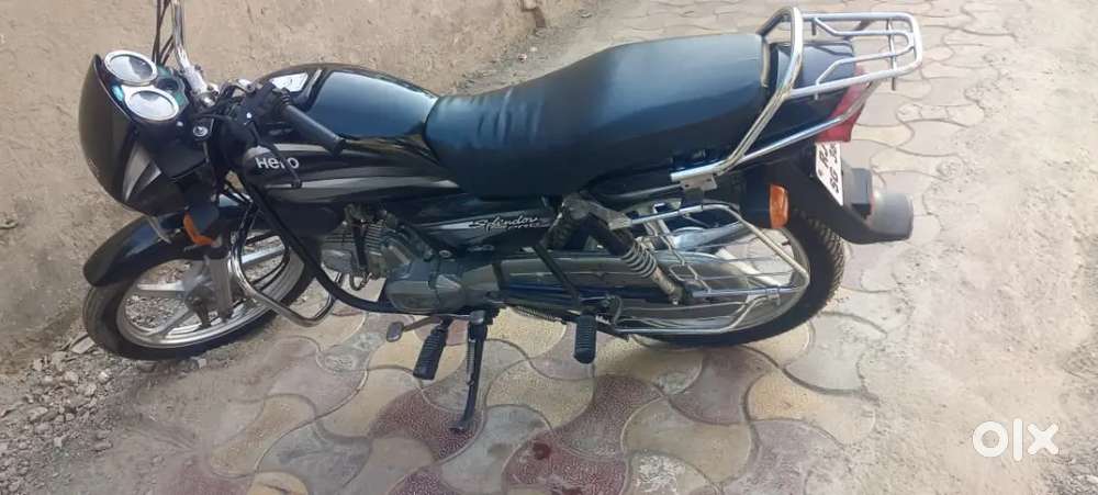 Gadi ekdum saaf condition me hai