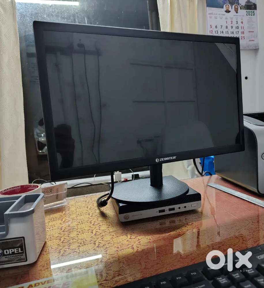 ZEBSTER Computer monitor