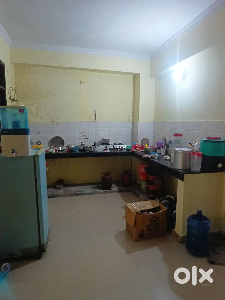 Need female flatmate