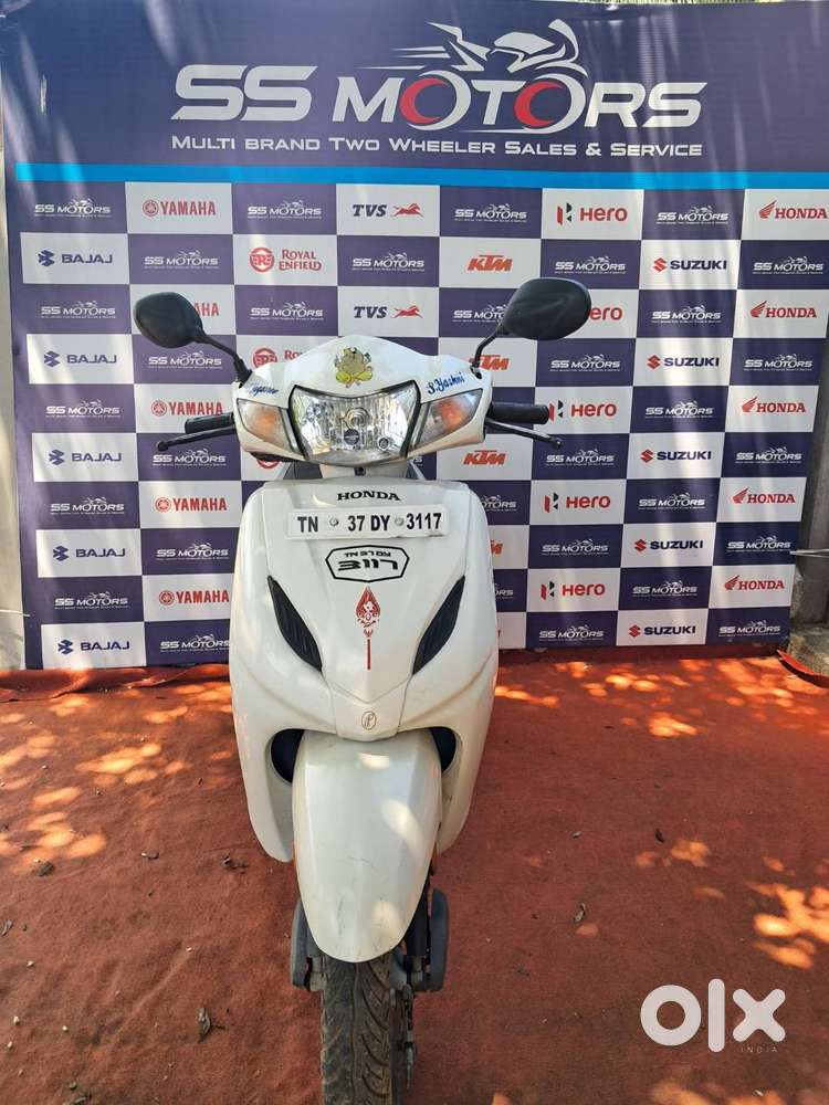 HONDA ACTIVA 2018 WHITE COLOUR