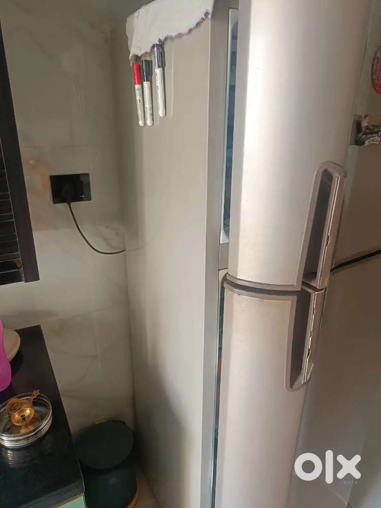 Double door 360 lts godrej side by side cooling fridge
