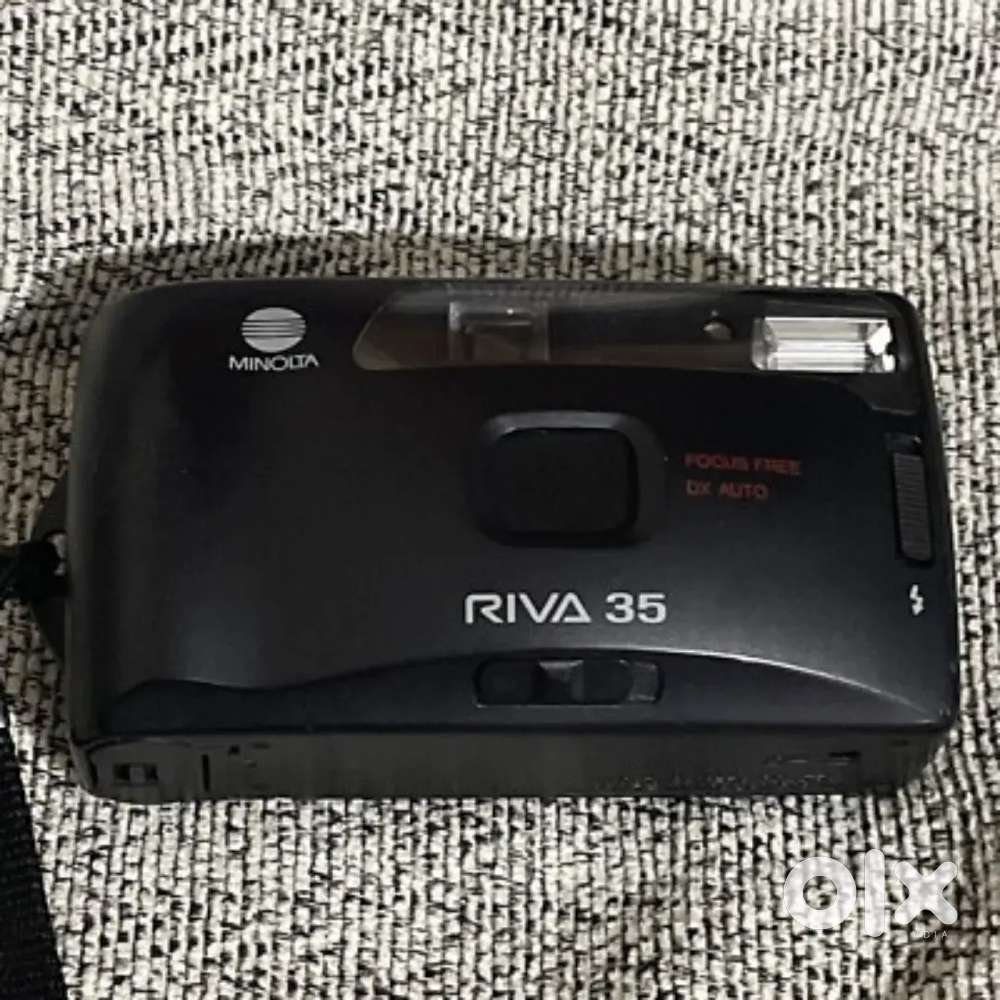 VINTAGE CAMERA FOR SALE MINOLTA RIVA 35MM
